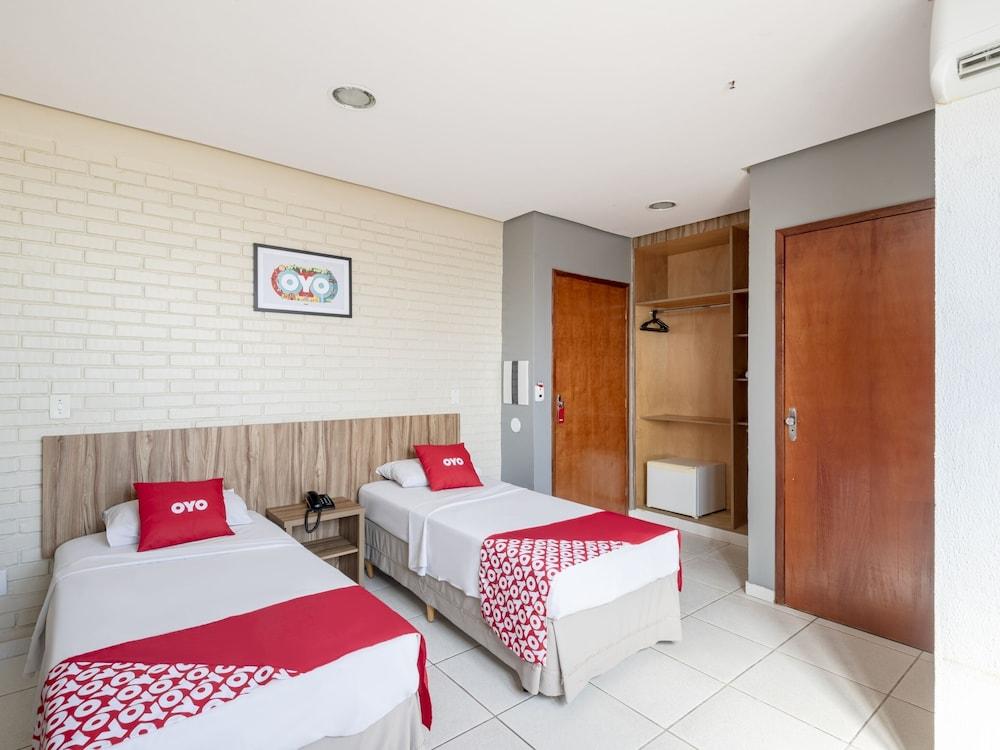 Rede Andrade Goiania Centro Hotel Bagian luar foto