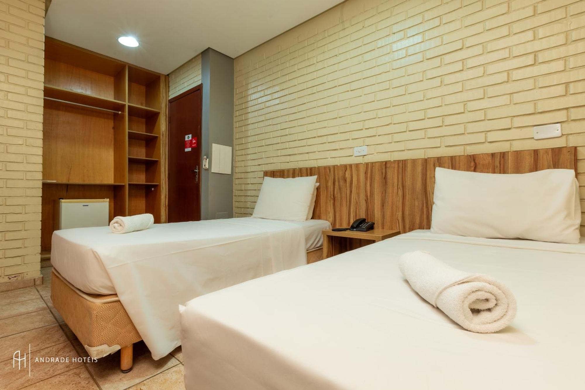 Rede Andrade Goiania Centro Hotel Bagian luar foto