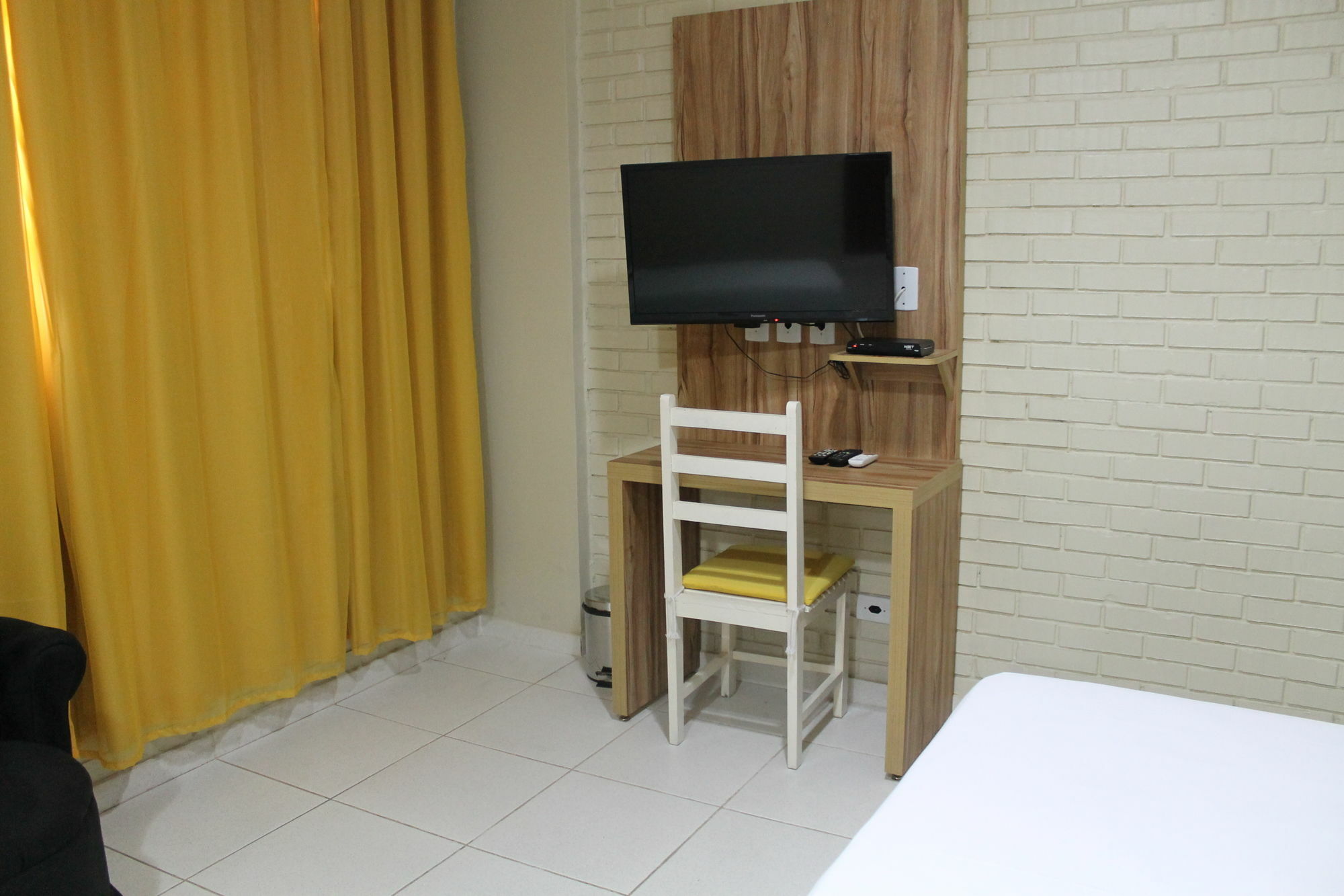 Rede Andrade Goiania Centro Hotel Bagian luar foto